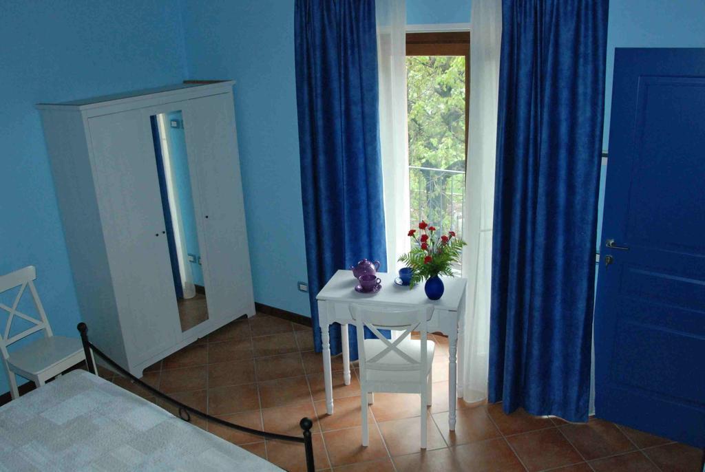 B&B La Casa Di Trizzi 코모 객실 사진